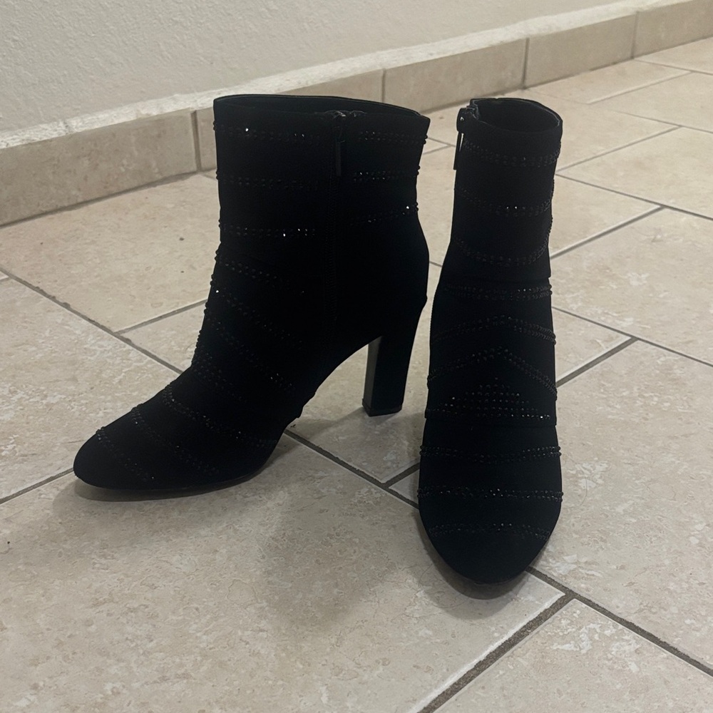 Impo Black Heeled Boots bedazzled with rhinestones woman’s 9.5